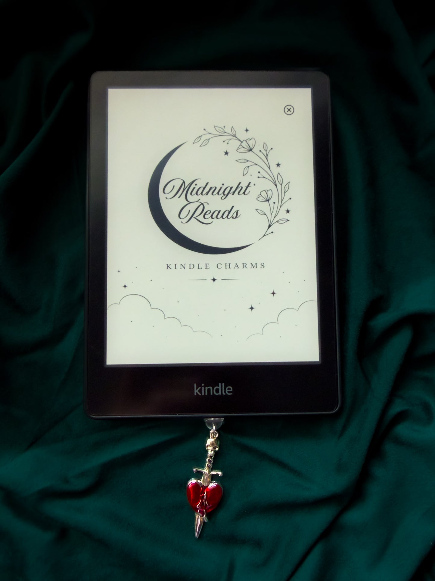 ❤️🔥⛓️ Gothic Hearts USB-C Kindle/eReader Charm Collection